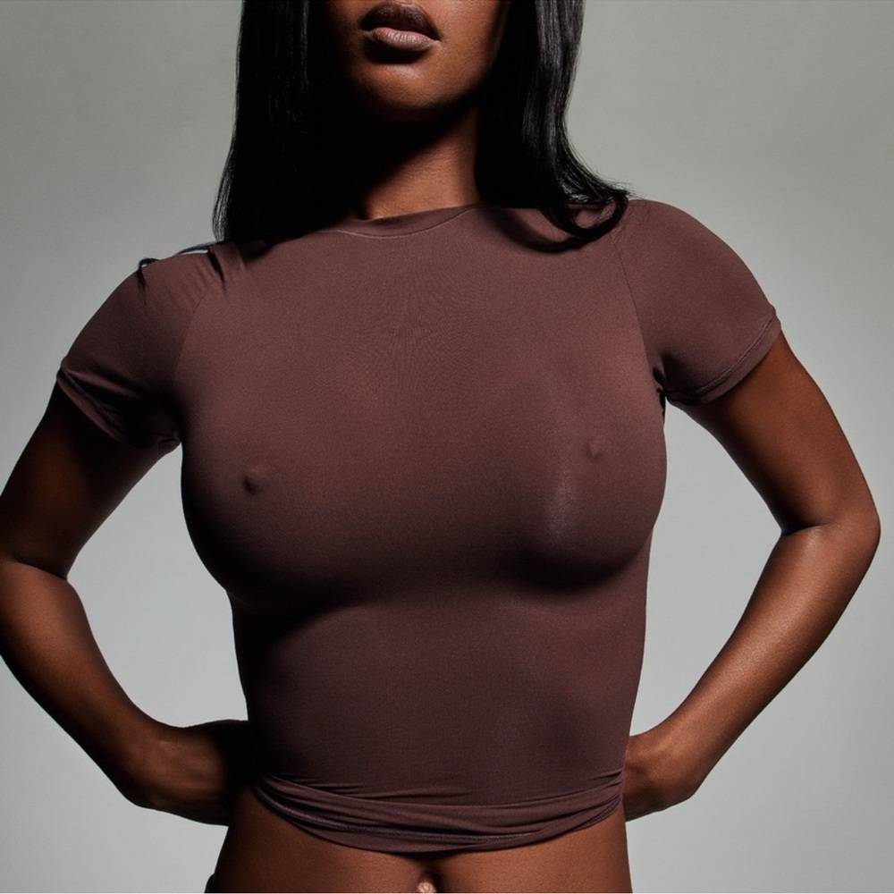 SKIMS Ultimate NIPPLE PUSH-UP BRA 34C - Picture 4 of 11